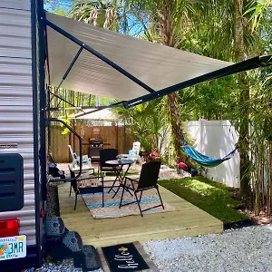 Apartment Rv Camper Paradise On The Wheels In Clearwater Beaches, Largo